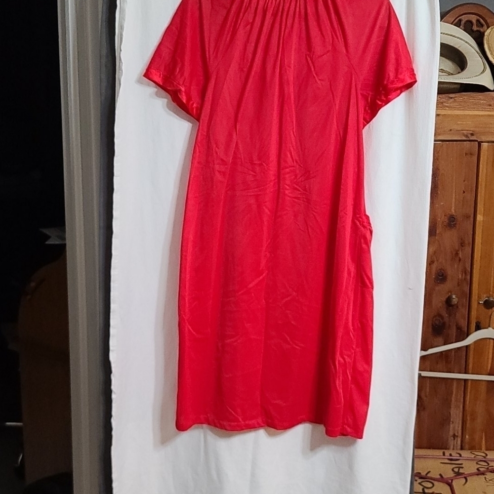 Kelly Reed Red Embroidered Dliqers Nylon Robe size S EUC - Picture 6 of 8